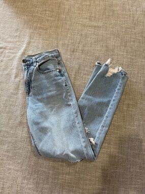 American Eagle Outfitters Light Blue High-Rise Distressed Jeans 2 Long